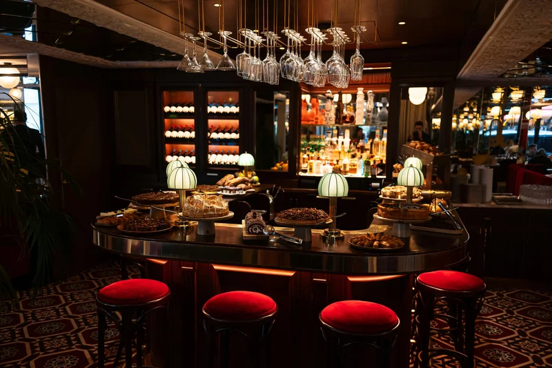 The Ultimate French 75: A Lavish Upgrade to a 1920s Classic Cocktail